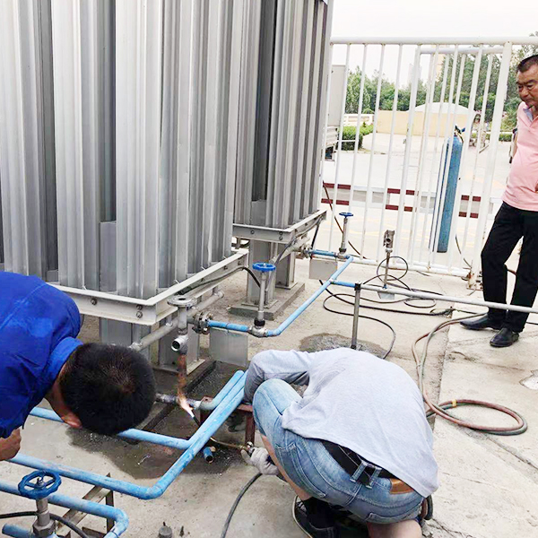 ���̰���