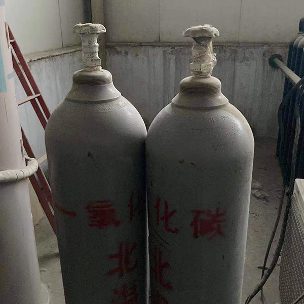 �ߴ�һ����̼